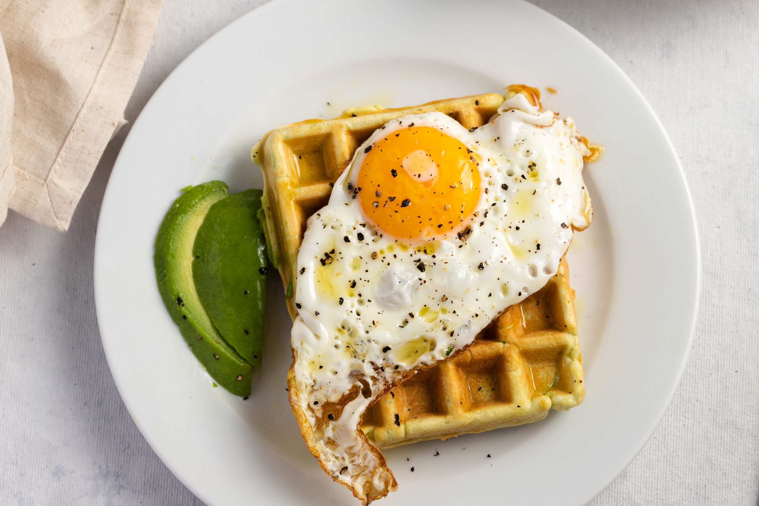 Savory Avocado Waffles – The Colombia Avocado Board